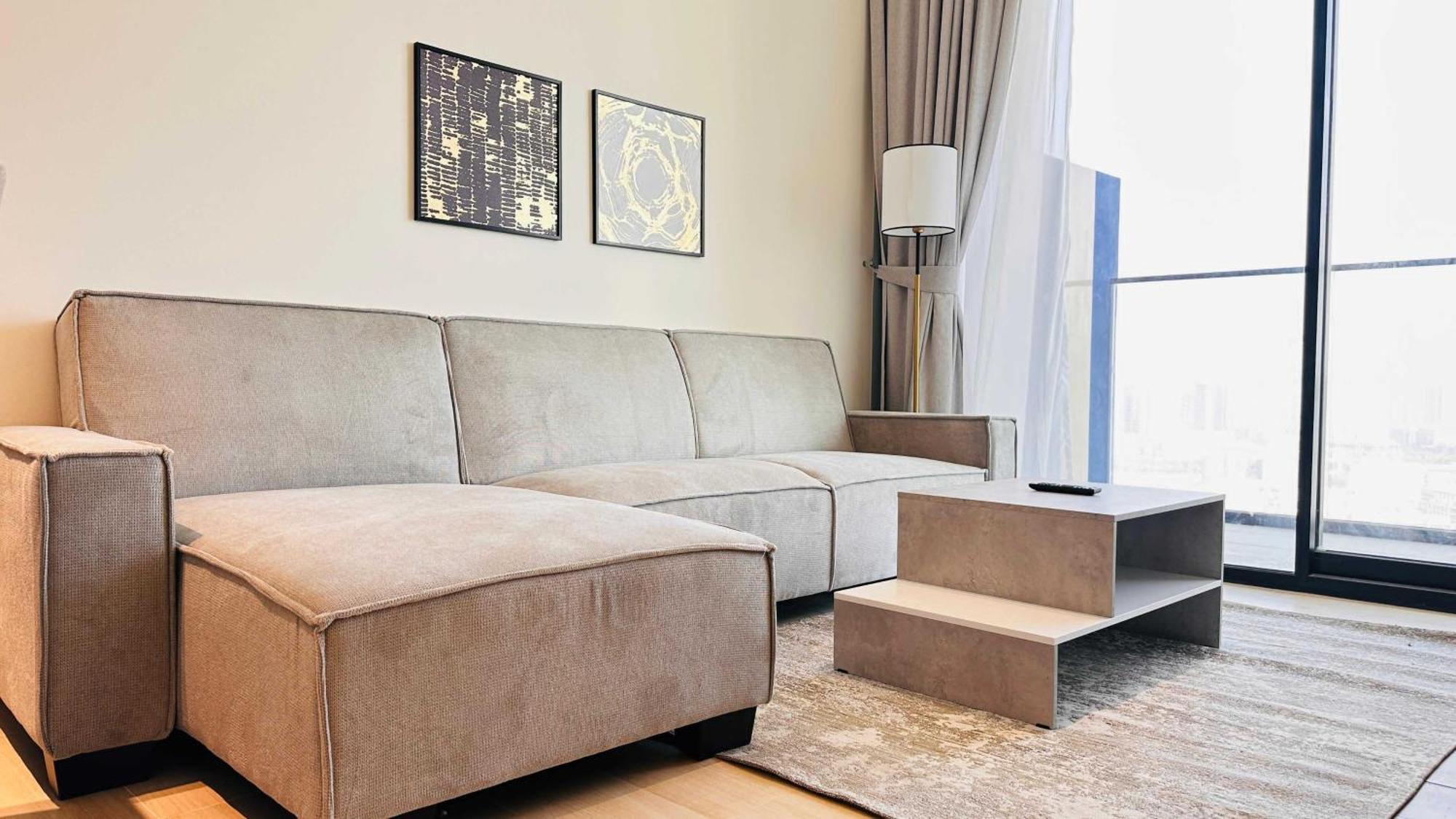 Oyo 1387 Premium 1bedroom Apartment Dubai